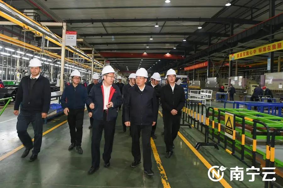 2021年12月20日自治區(qū)黨委常委、南寧市委書記徐海榮、代市長廖立勇一行到廣西申龍調(diào)研接待工作
